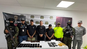 Alias Boni, cabecilla de la Segunda Marquetalia, ya fue trasladado a Bogotá bajo custodia militar