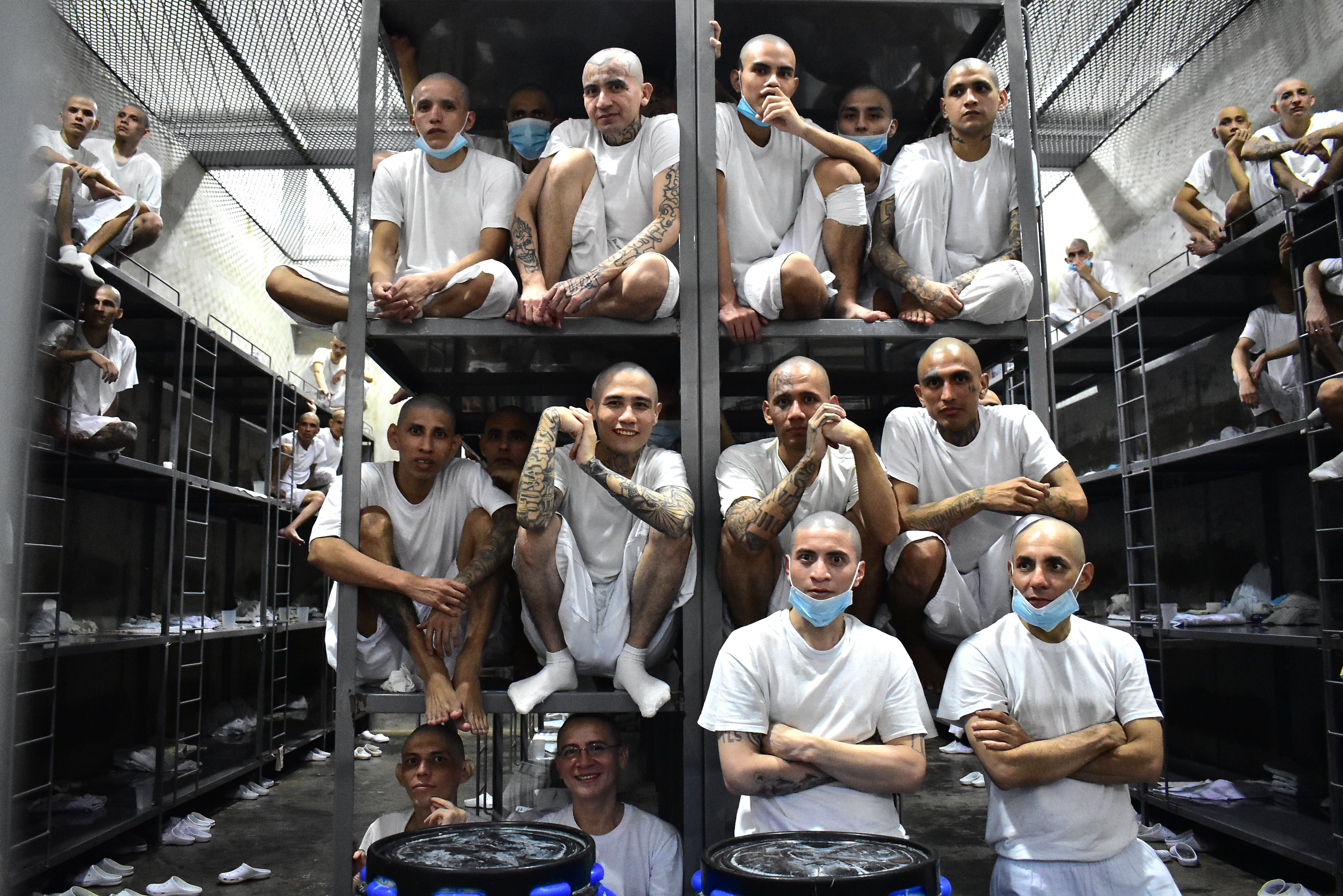 Las visitas de mandatarios y delegaciones extranjeras convirtieron al Cecot en una vitrina regional de las políticas de seguridad de El Salvador. (Infobae Centroamérica/Emerson Del Cid)