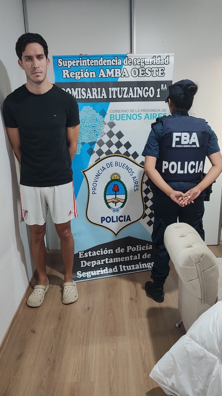 Santiago Martínez tras ser detenido por la Policía Bonaerense