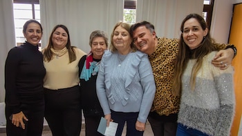 Un sueño universitario cumplido a los 75: Delia Gelin y la tesina que fusionó memoria, cocina e inmigración con recetas piamontesas y recuerdos familiares