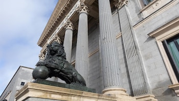 El PP y Vox se unen en el Congreso para rechazar una investigación sobre abusos y malos tratos en la 'mili'