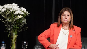 Patricia Bullrich pidió licencia como