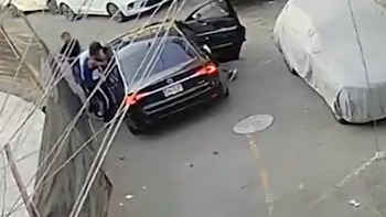 Los moradores cuestionan la falta de vigilancia y el funcionamiento de las cámaras municipales, por lo que algunos instalaron dispositivos de seguridad particulares - Créditos: Captura de pantalla de América TV.