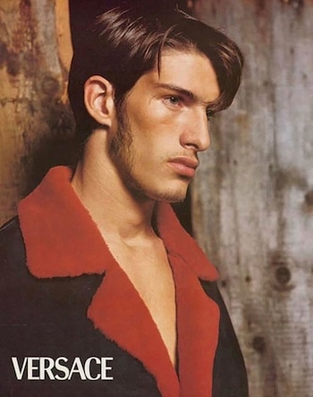 Su nariz grande quizá le