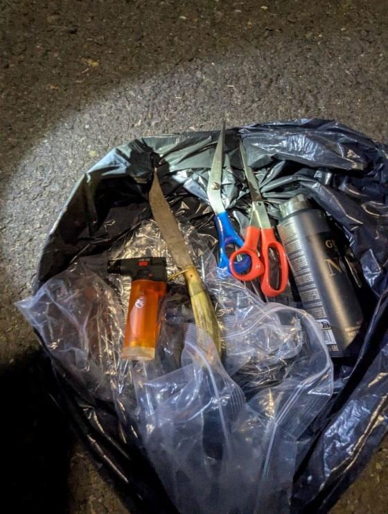 El explosivo incautado contenía 9,29 gramos de polvo pirotécnico y una mecha funcional, según la denuncia penal y los análisis oficiales. (@EDCAnews)