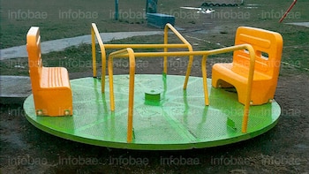 Una niña de 6 años se lastimó en una calesita en la plaza y la Justicia condenó al municipio a pagar casi $11 millones