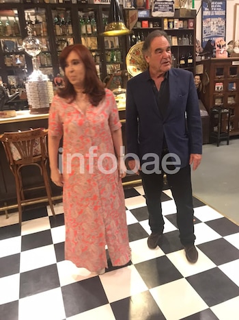 Oliver Stone junto a Cristina Kirchner