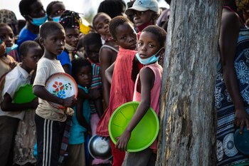 25/01/2021 Niños esperan a recibir comida tras el paso del ciclón Eloise por el centro de Mozambique.
POLITICA ESPAÑA EUROPA MADRID INTERNACIONAL
UNICEF/RICARDO FRANCO