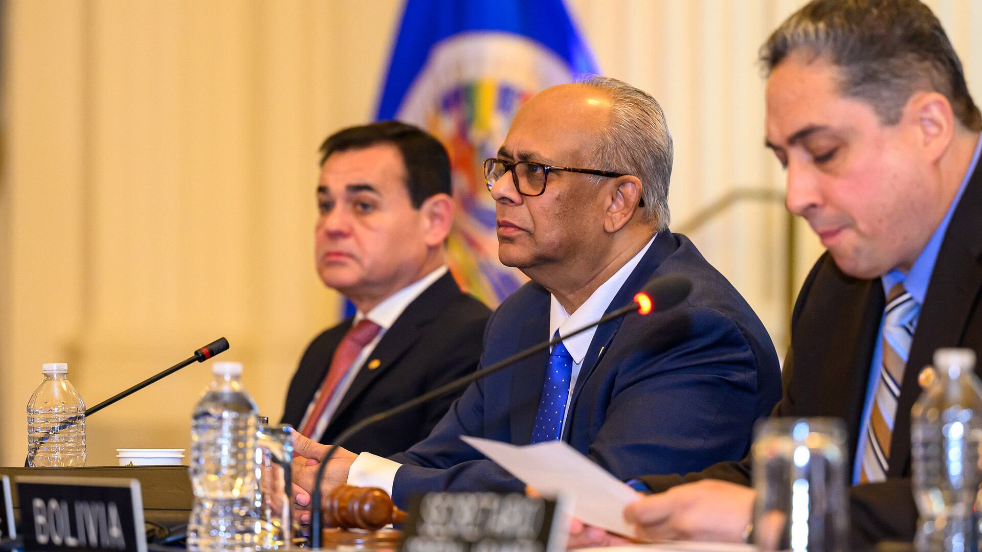 Rubén Ramírez y Albert Randim durante su presentación de candidaturas en la OEA, (Washington, Estados Unidos)