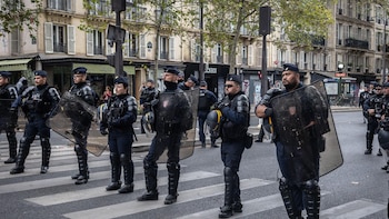 Francia refuerza la seguridad ante una nueva jornada de protestas con prohibiciones y cambios de recorrido