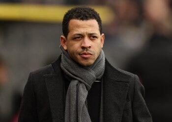 Liam Rosenior, técnico del Hull City, habló de la apuesta del club por Yuriel Celi. (REUTERS)