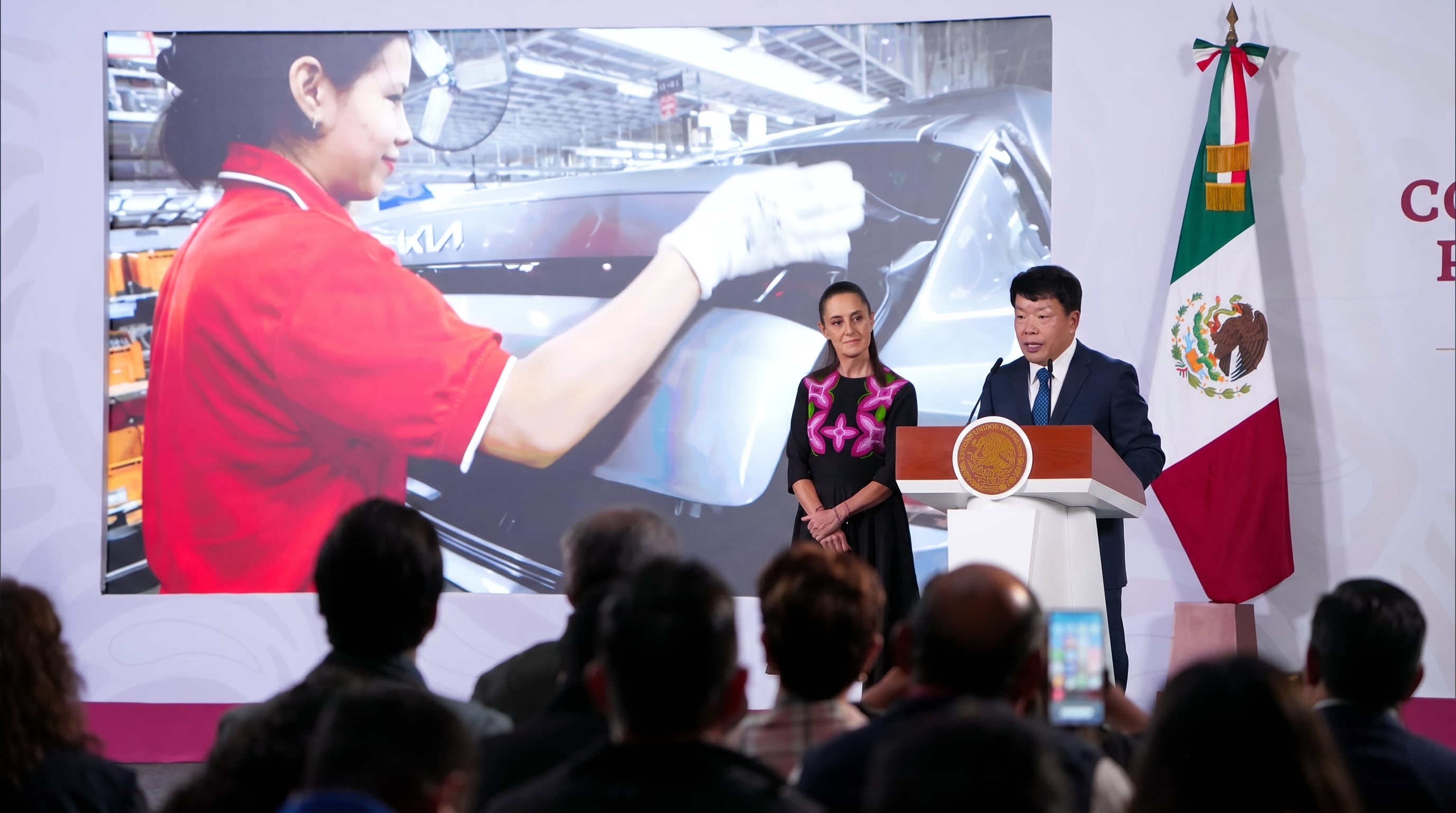 Empresa coreana invertirá 649 mdd para producir su primer auto eléctrico en México y una planta de aguas residuales