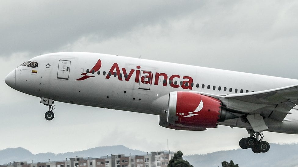 La aerolínea informó que incurrió en gastos operativos y logísticos por $150 millones debido a la situación que se presentó en el vuelo AV10 - crédito Avianca