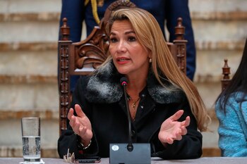 Imagen de archivo de la expresidenta interina de Bolivia Jeanine Áñez. EFE/Martin Alipaz