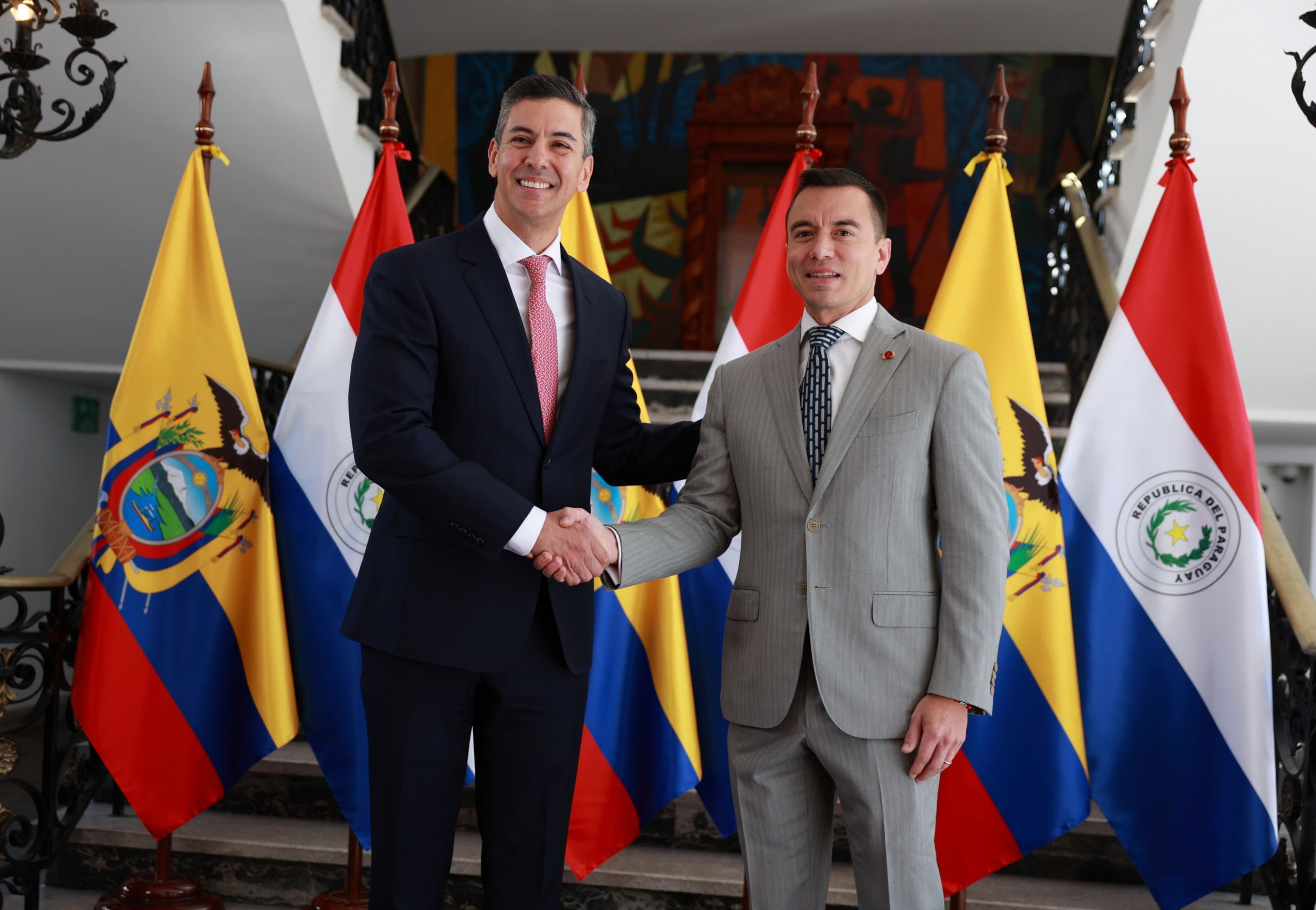 Daniel Noboa recibe a Santiago Peña para reforzar la cooperación en seguridad y justicia