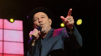 Rubén Blades se alza con