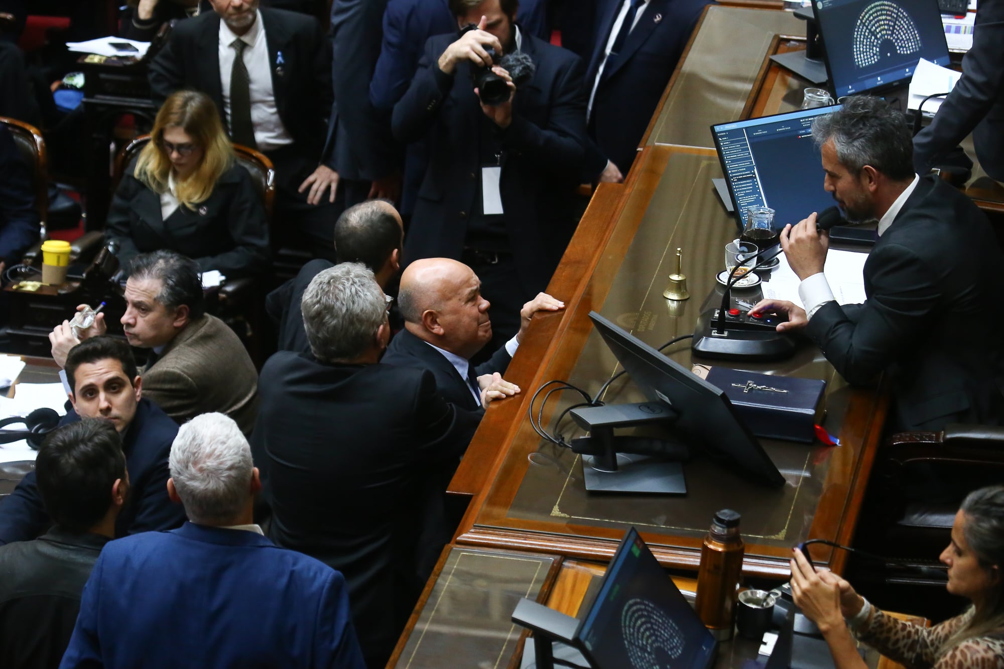 La oposición pidió una sesión especial para tratar una salida para casi 6 millones de morosos y el oficialismo prepara maniobras para frenar el debate. (RS Fotos)
