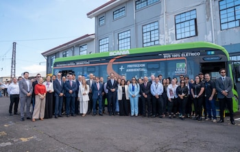 La Unión Europea anunció una contribución de 8 millones de euros para facilitar la incorporación de al menos 75 autobuses eléctricos al transporte público de Costa Rica. Crédito: Unión Europea