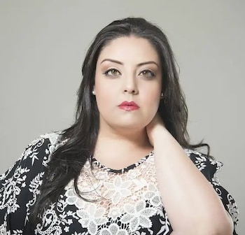 Constanza Hernández debuta como madre