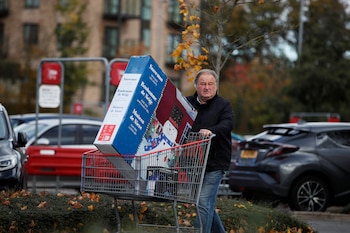 Compras de decoraciones navideñas en
