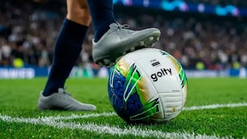 Golty Tributo, así es el nuevo balón que se usará en los torneos del fútbol profesional colombiano