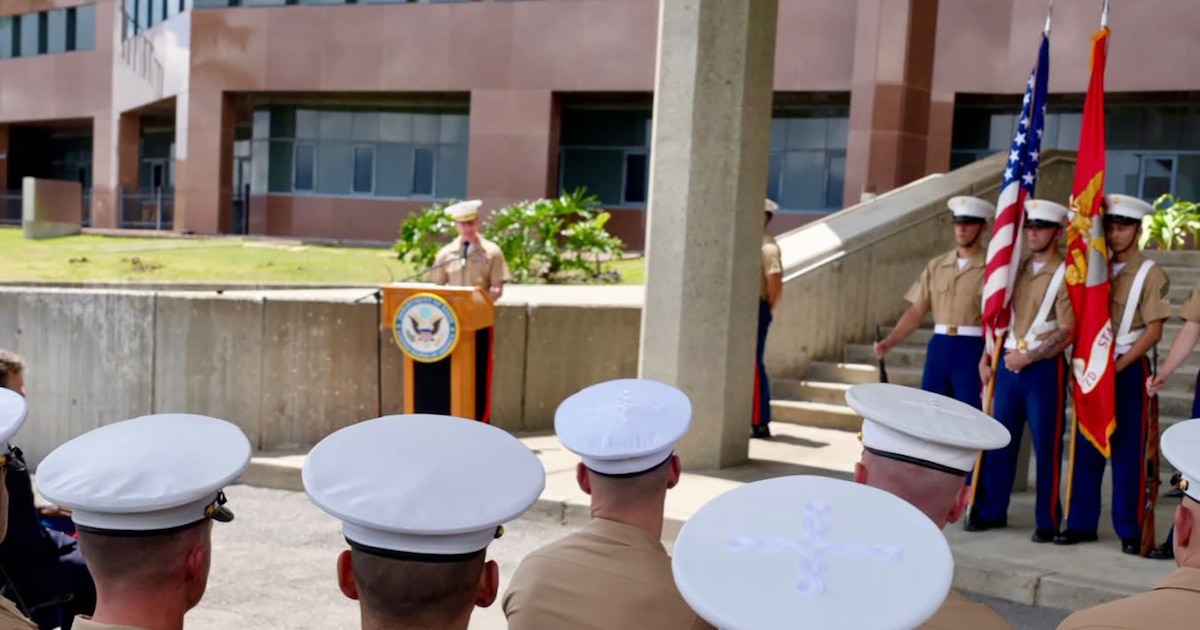 La ceremonia en Caracas contó con el comandante Eric M. Smith y el encargado de Negocios John Barrett. La representación diplomática indicó que se trata de “otro paso para fortalecer las relaciones” entre ambos países
