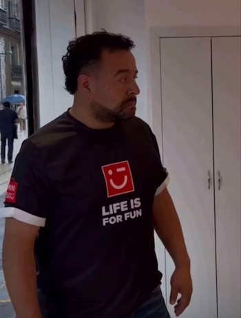 Foto compartida por el influencer max_cintio del gerente del Miniso