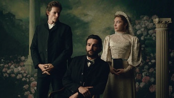 Primeras imágenes y fecha de estreno de ‘Al este del Edén’, la ambiciosa serie de Netflix con Florence Pugh a la cabeza
