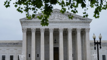 La Corte Suprema da más poder a Trump en su cruzada contra la migración