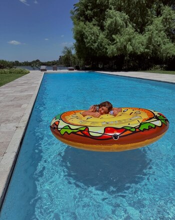 Isabella Icardi disfruta de la