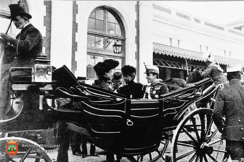 Visita de S.M. el Rey Alfonso XIII, la Infanta Maria Teresa y otras personas de la familia Real, a Burgos (Archivo municipal de Burgos)