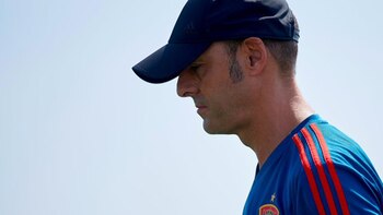 Santi Denia, entrenador de la