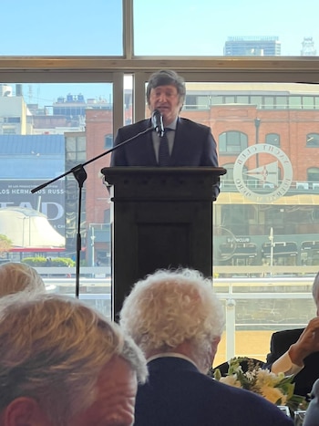 El entonces candidato presidencial durante