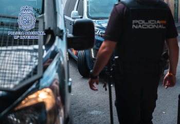 Un agente de la Policía