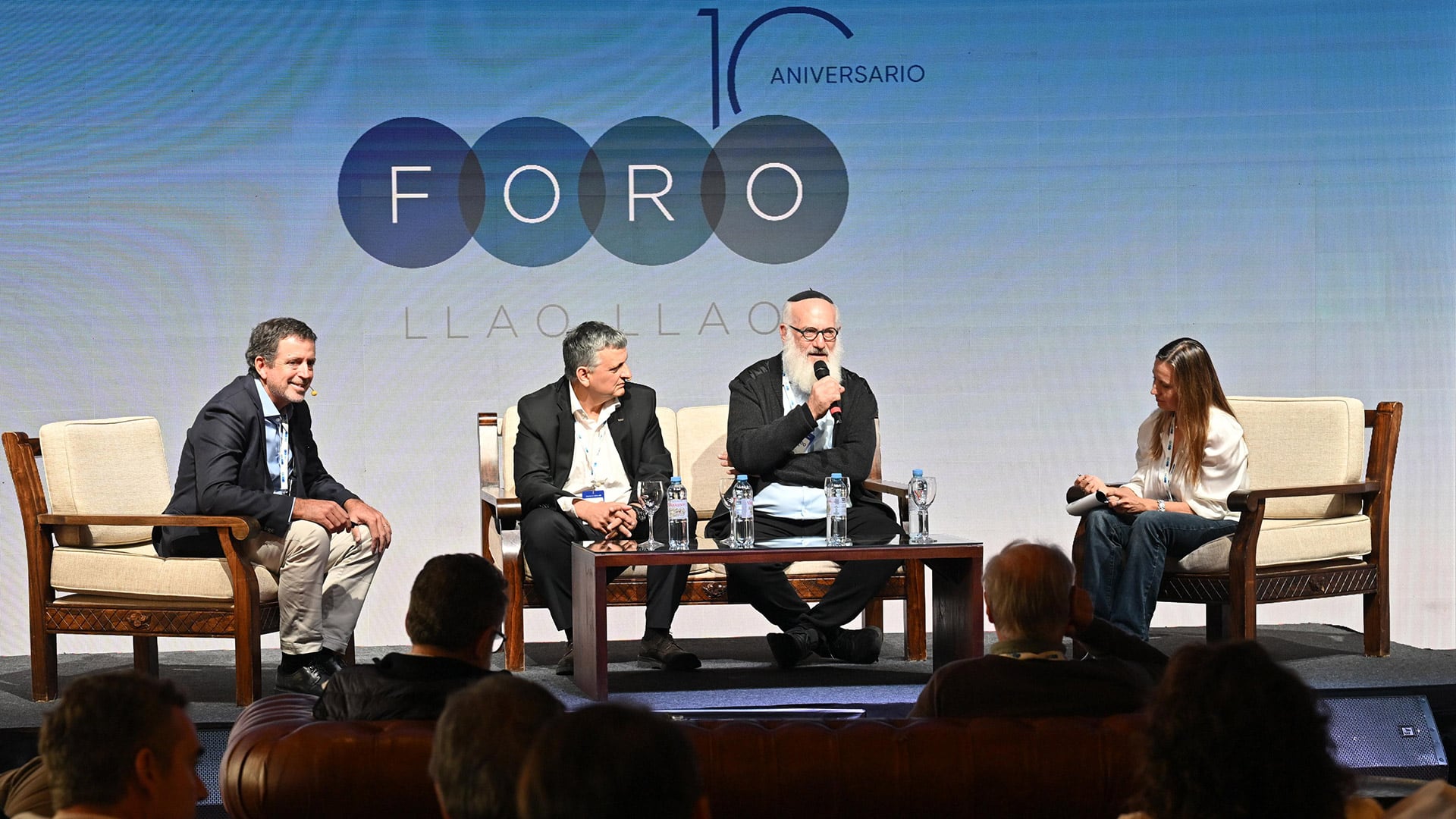 Unos de los paneles del año pasado: Eduardo Elsztain dialogó con Horacio Marín, presidente de YPF. También estuvieron Mariano Bosh y Karina Román