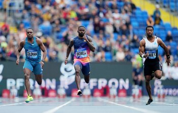Athletics - Diamond League - Silesia - The Silesian Stadium, Chorzow, Poland - August 6, 2022 Trayvon Bromell of the U.S. in action with athletes before winning the men's 100m final REUTERS/Aleksandra Szmigiel
