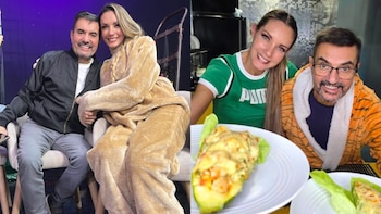 Díptico de Brenda Carvalho y su padre sonriendo. Izquierda: ambos sentados abrazados; Derecha: sentados frente a platos con comida