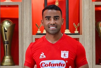 Ómar Bertel fichó por el