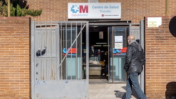 La regularización de migrantes no va a colapsar la sanidad pública: “Nos va a beneficiar desde el punto de vista económico y de salud pública”