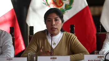 Betssy Chávez mantendrá su asilo