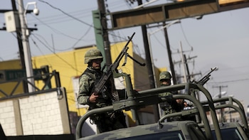 Huida de militares tras persecución