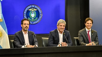 Nuevos créditos hipotecarios: qué dijeron los bancos y el sector de la construcción sobre el anuncio de Caputo