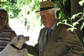 Benjamin Slade junto a su expareja, la poeta Sahara Sunday Spain