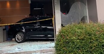 El vehículo terminó en el