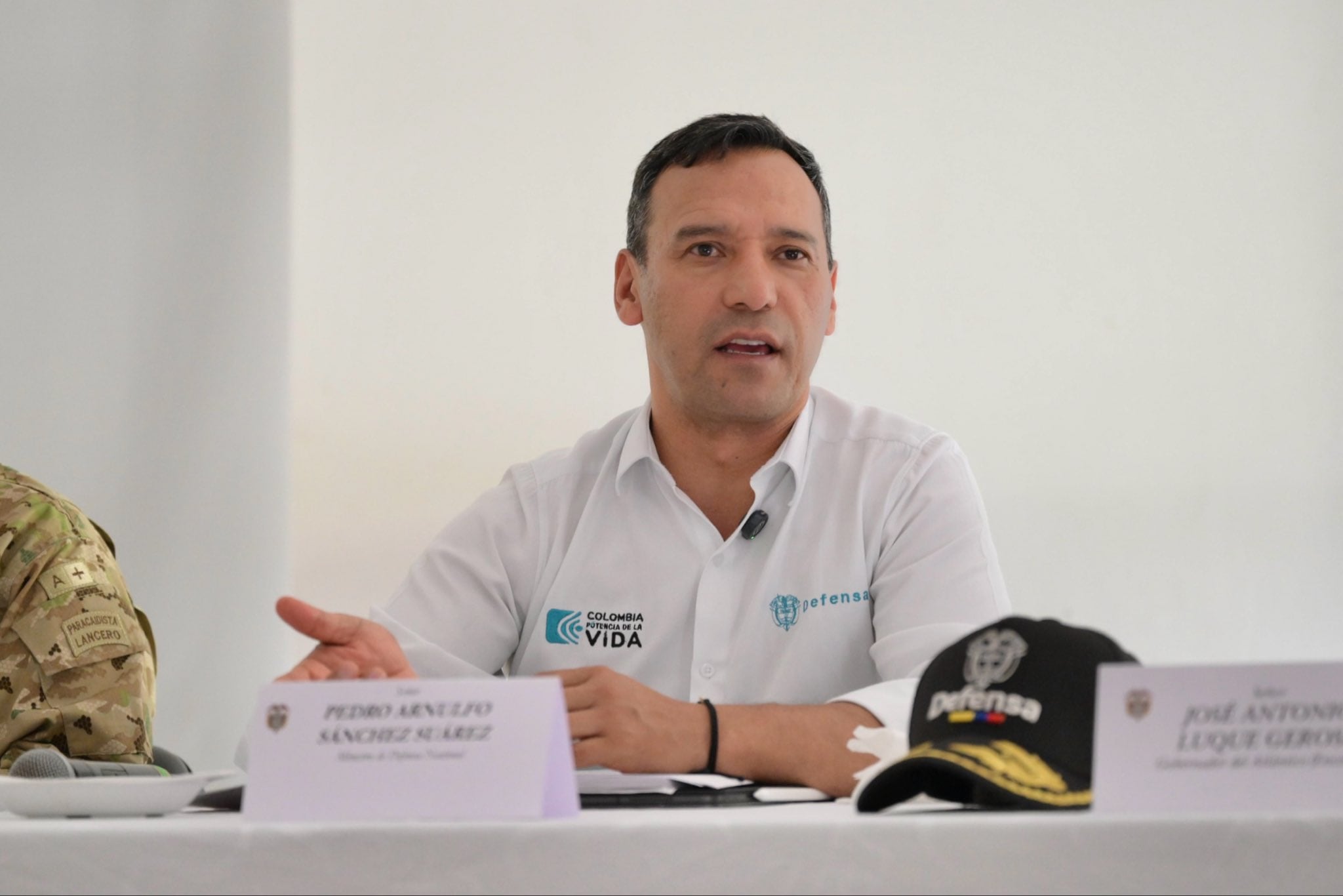 edro Arnulfo Sánchez destacó la importancia de una regulación estricta para enfrentar el uso ilícito de drones. - crédito @mindefensa/X