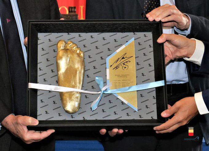 Una placa, con el molde