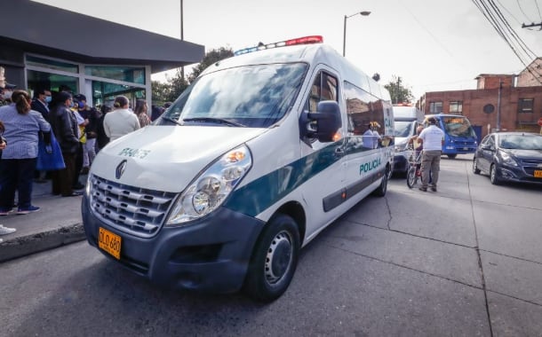 El 21% de los CAI móviles de Bogotá está fuera de servicio: crisis de vehículos policiales preocupa al Concejo Distrital