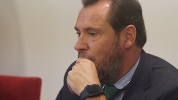 Puente admite que es "evidente" la pérdida de confianza en el sistema ferroviario español en un año "horrible"