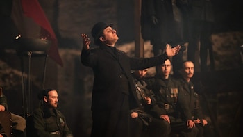 Ni ‘The Crown’ ni ‘House