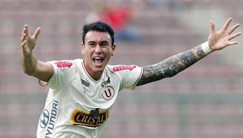 Gustavo Dulanto durante su etapa en Universitario el 2015. | Foto: AFP